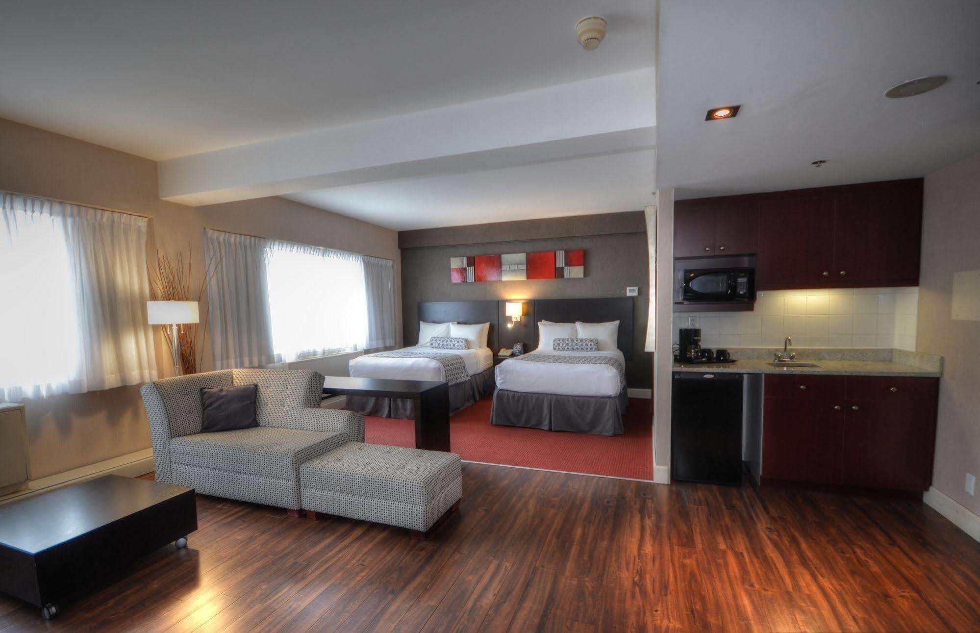 Armon Plaza Montreal Airpt, Trademark Collection By Wyndham Exterior foto